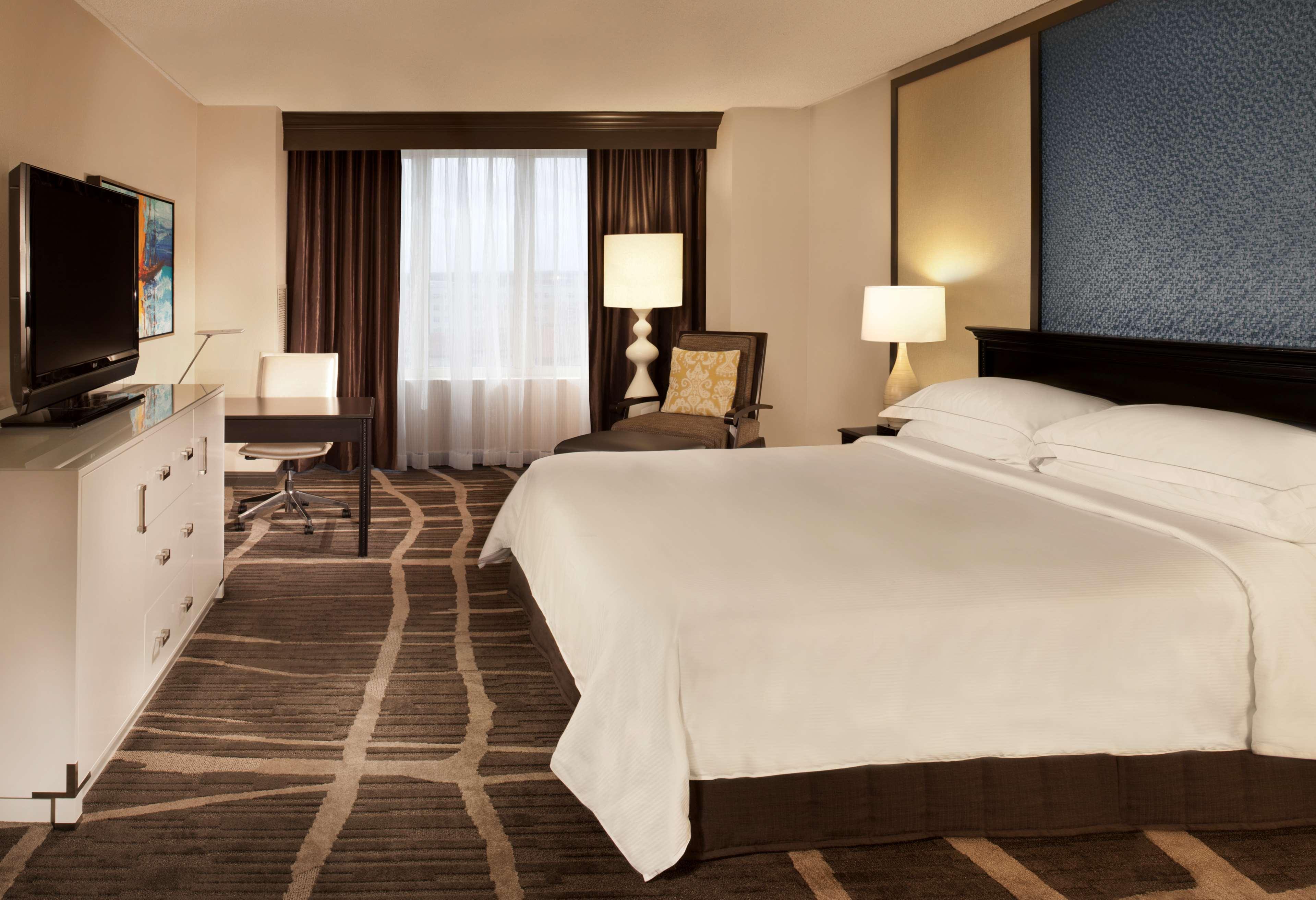 Hilton St. Petersburg Bayfront Hotel Bagian luar foto